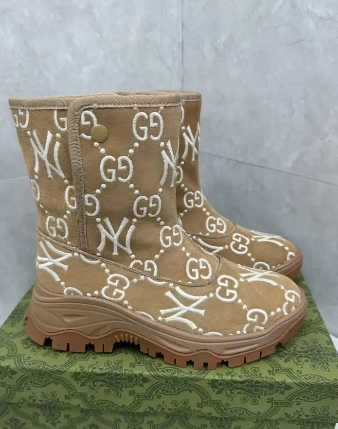 hype Gucci Boots