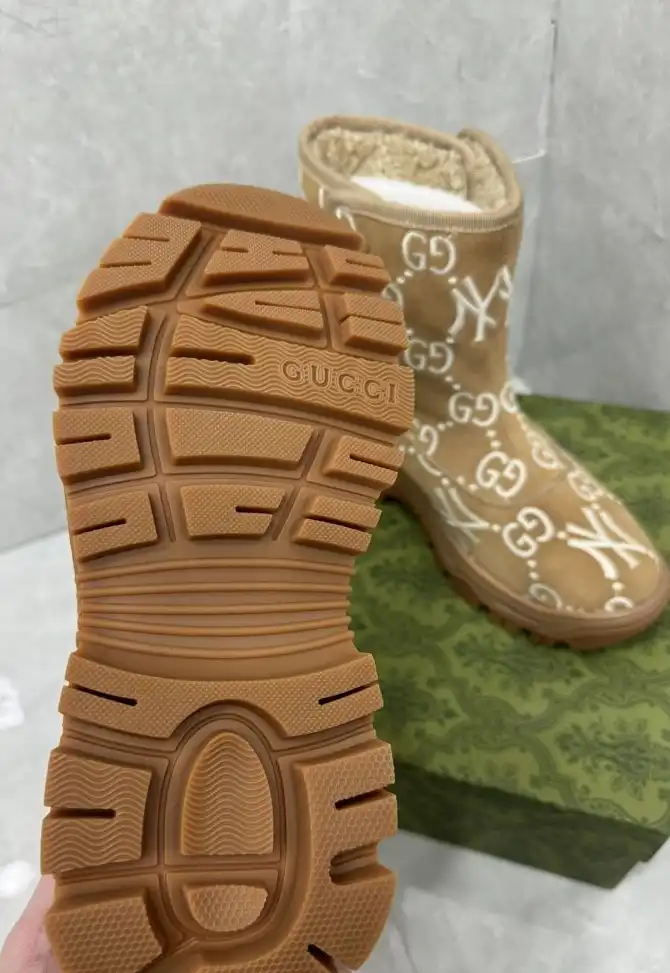 hype Gucci Boots