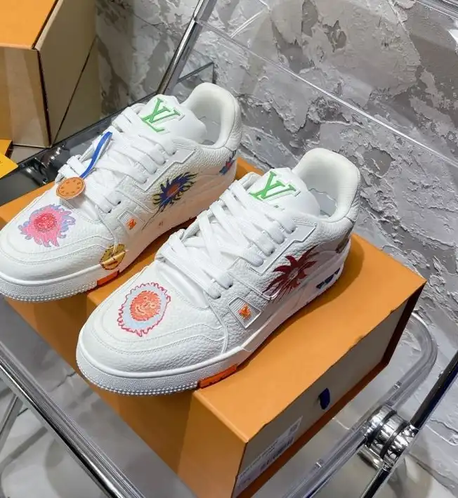 hype Louis Vuitton Sneakers