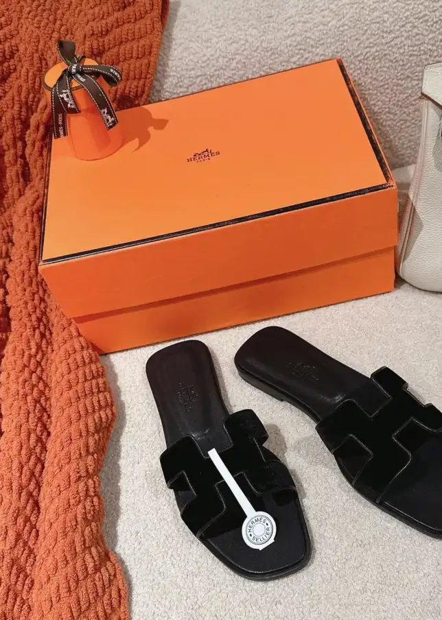 hype Hermes Slippers