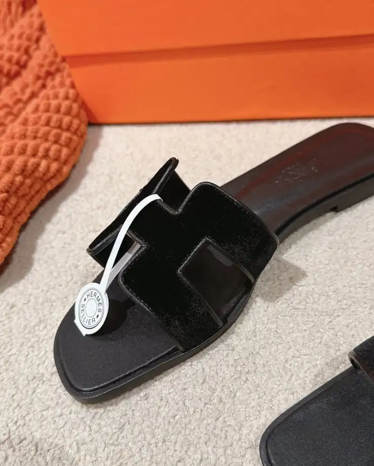 hype Hermes Slippers