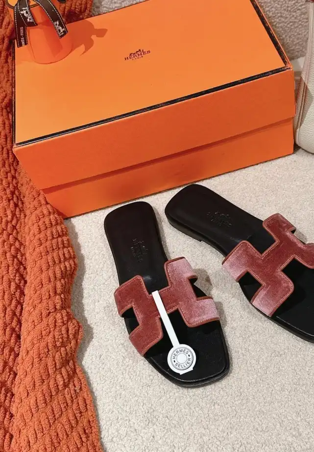 hype Hermes Slippers