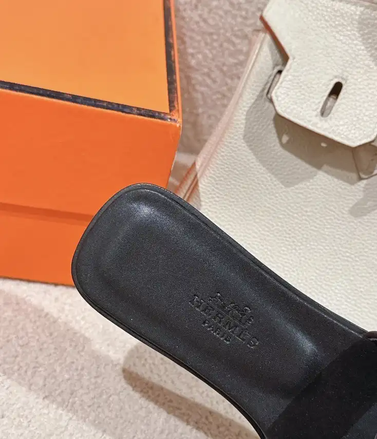 hype Hermes Slippers