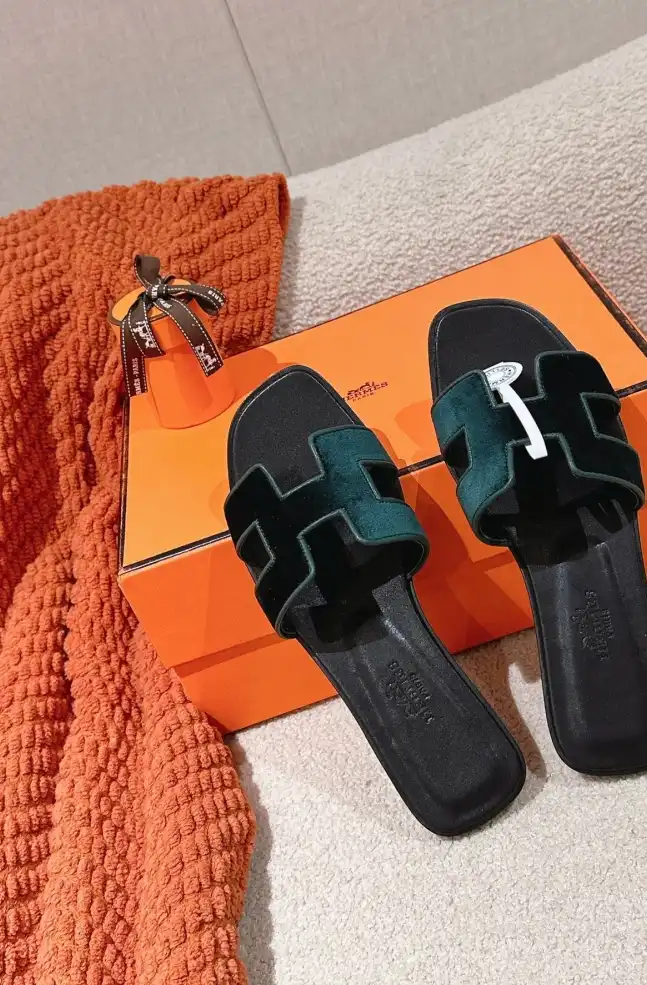 hype Hermes Slippers