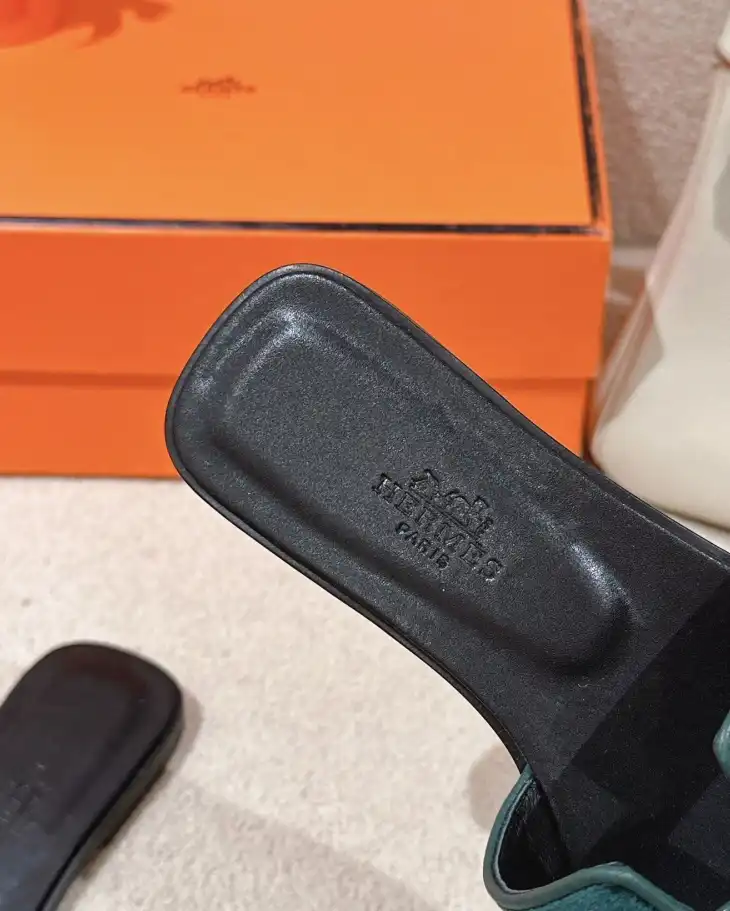 hype Hermes Slippers