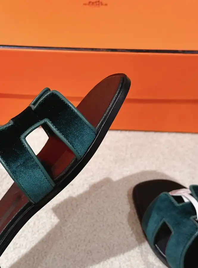 hype Hermes Slippers