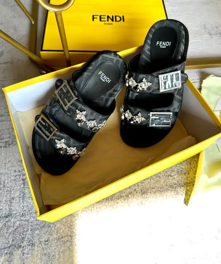 hype Fendi Slippers