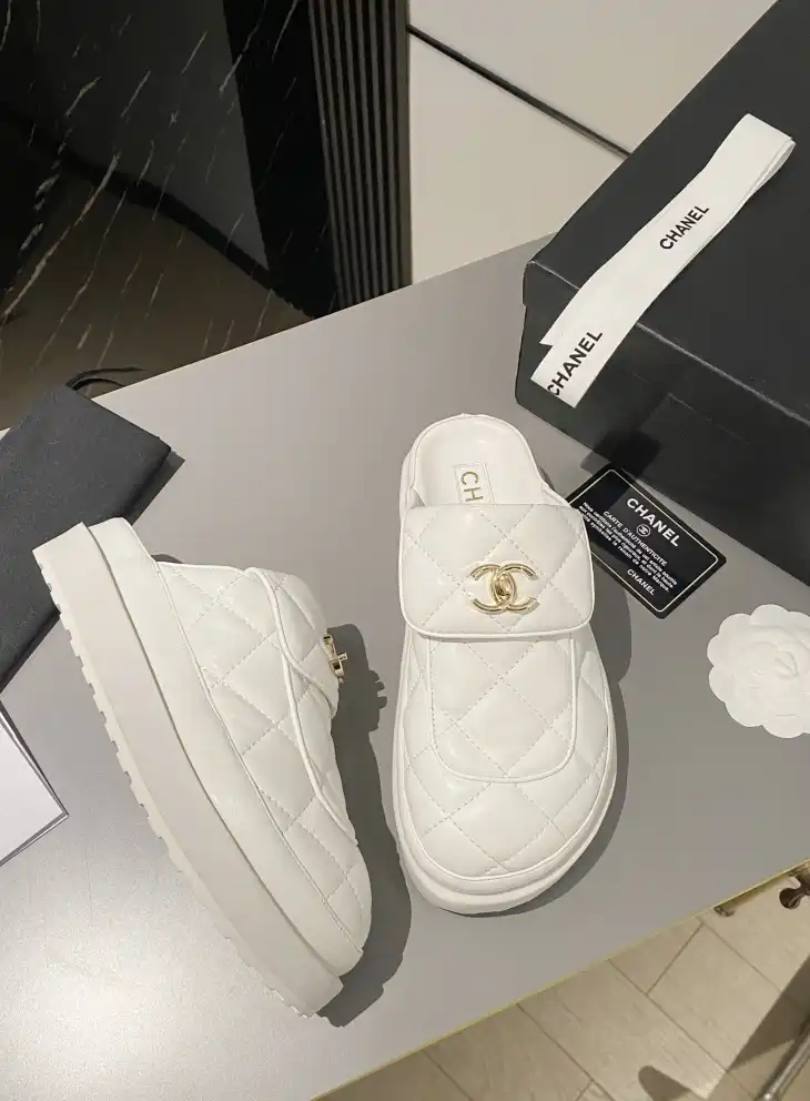 hype Chanel Slippers