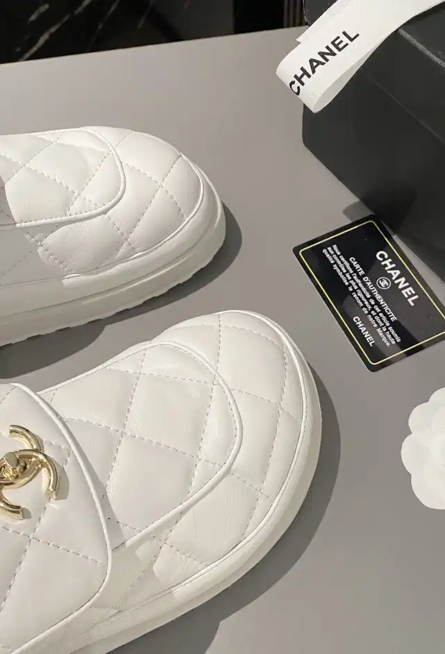 hype Chanel Slippers