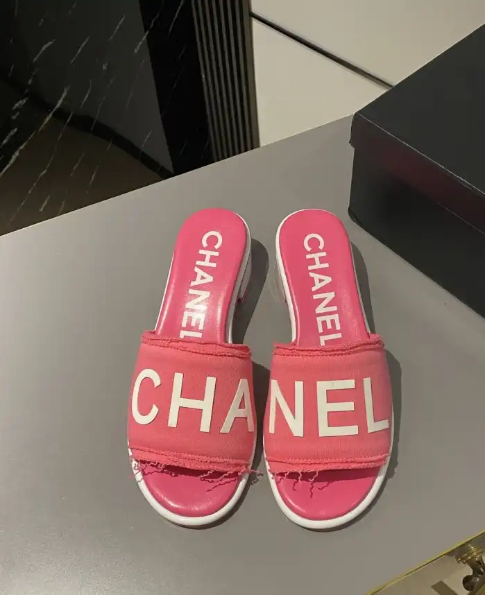 hype Chanel Slippers