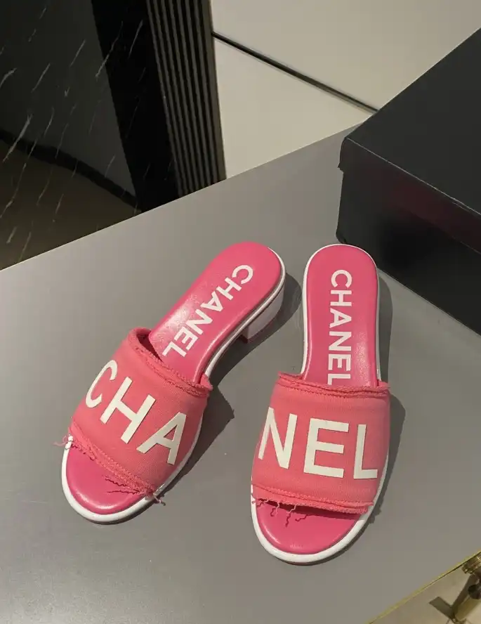 hype Chanel Slippers