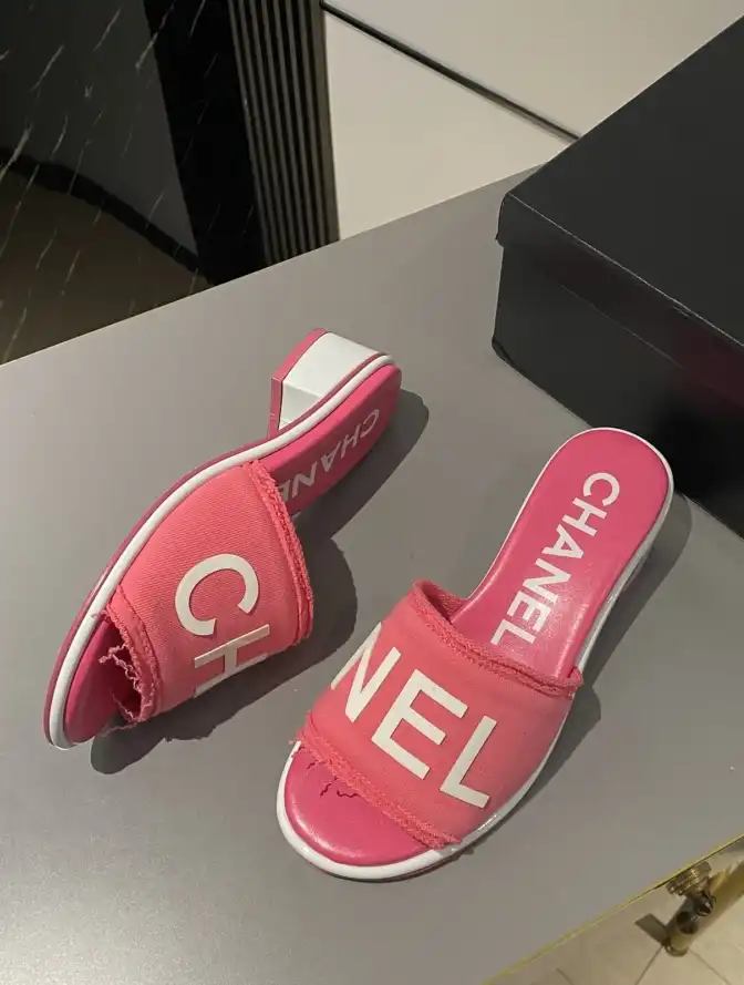 hype Chanel Slippers