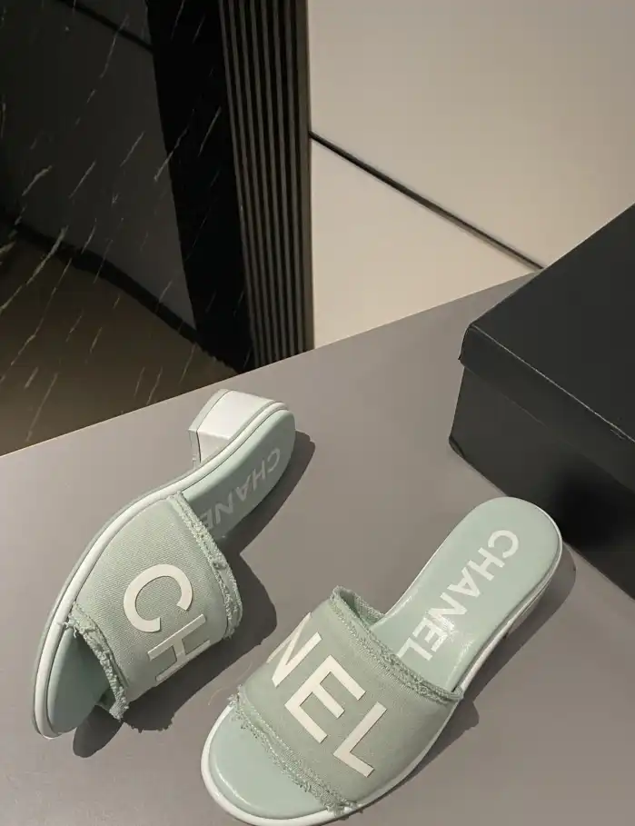 hype Chanel Slippers