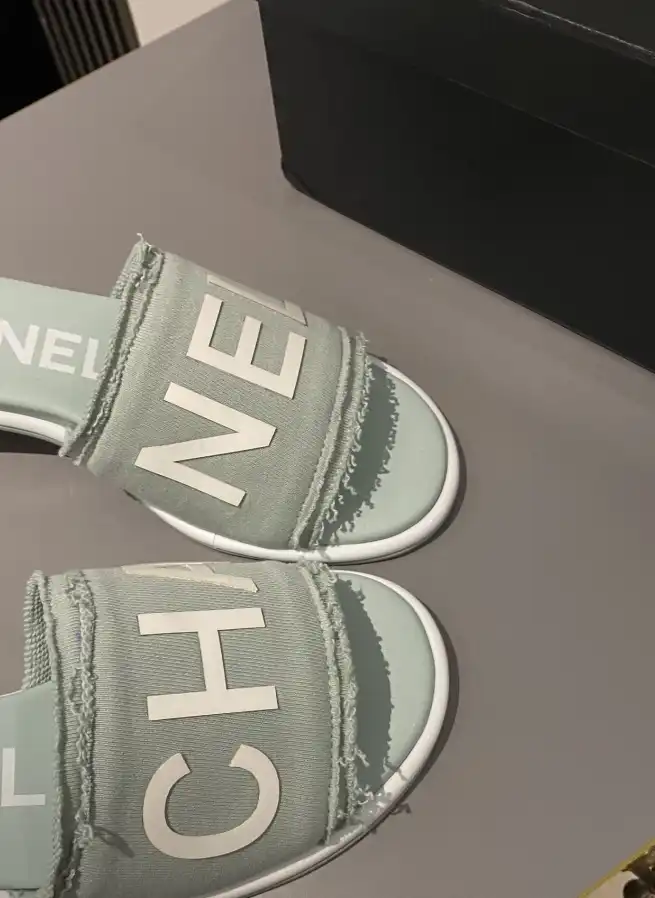 hype Chanel Slippers