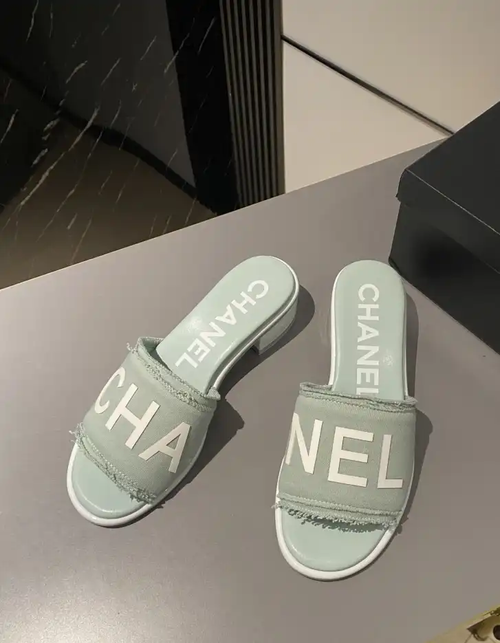 hype Chanel Slippers