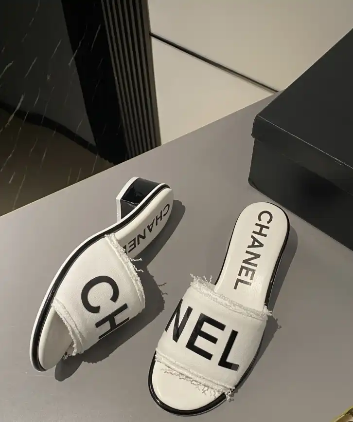 hype Chanel Slippers