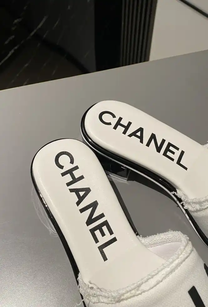 hype Chanel Slippers