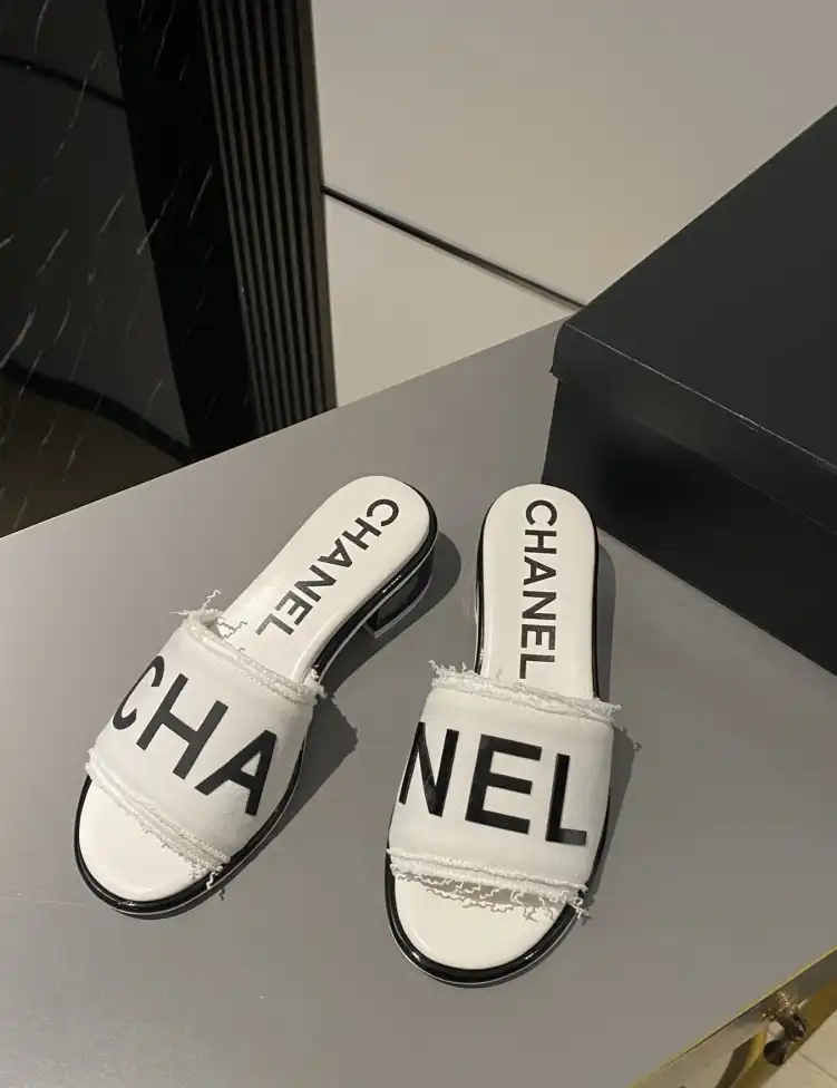 hype Chanel Slippers