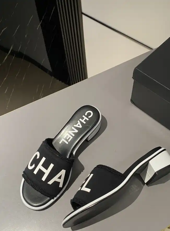 hype Chanel Slippers