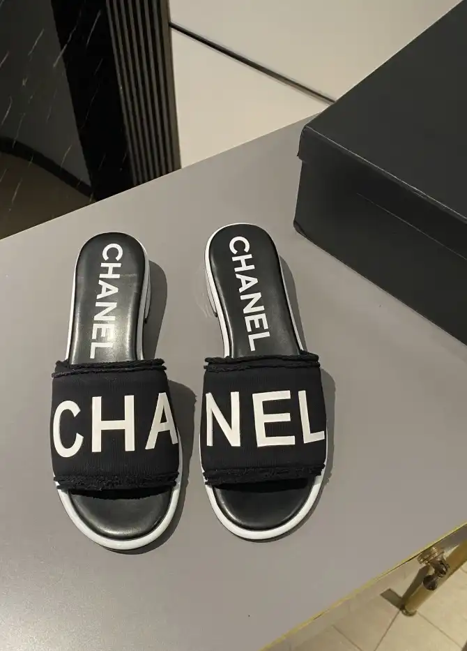 hype Chanel Slippers