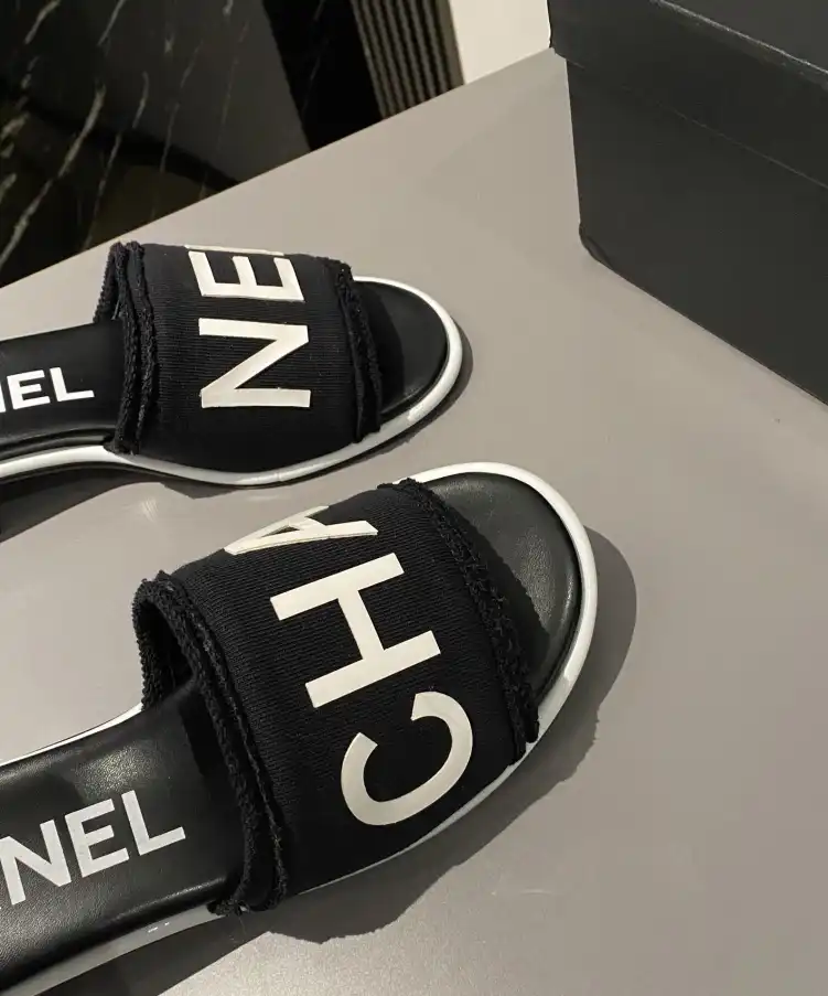 hype Chanel Slippers