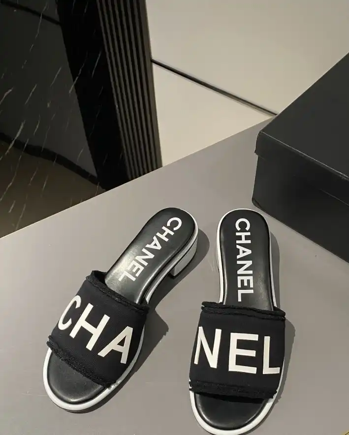 hype Chanel Slippers