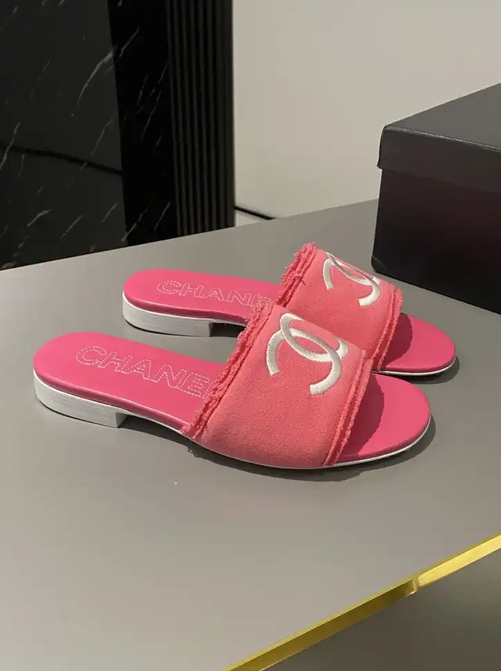 hype Chanel Slippers