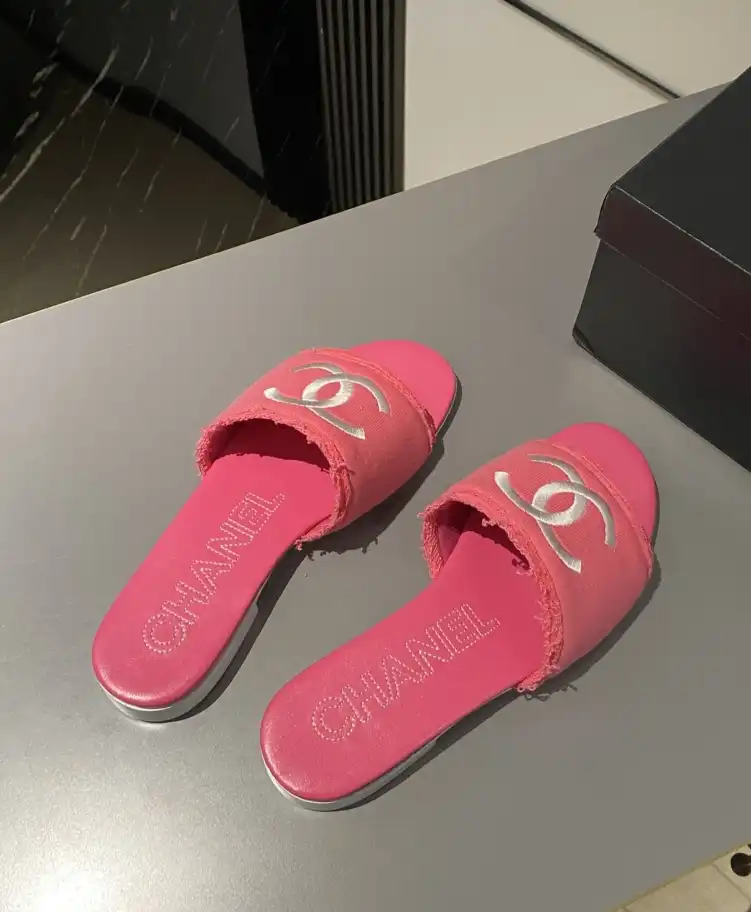 hype Chanel Slippers