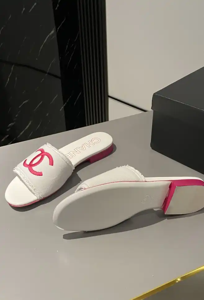 hype Chanel Slippers