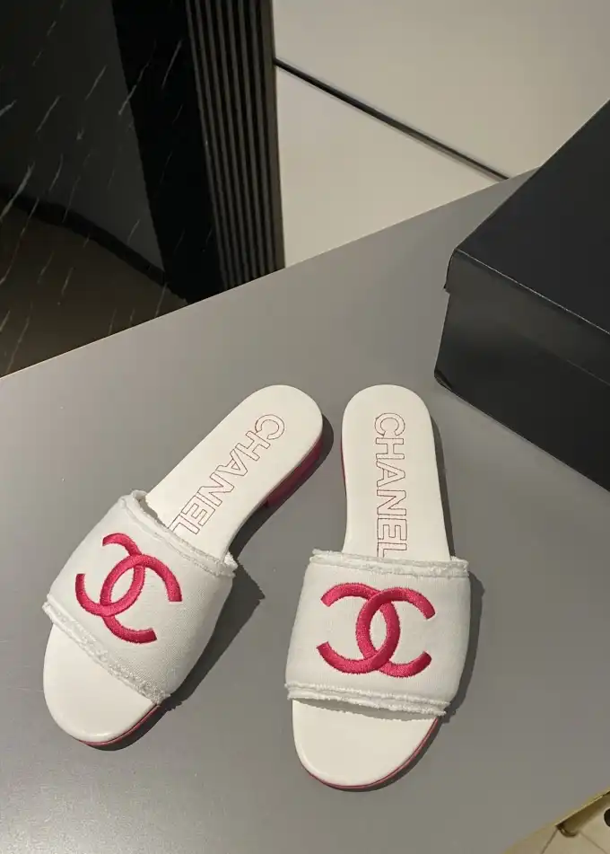 hype Chanel Slippers