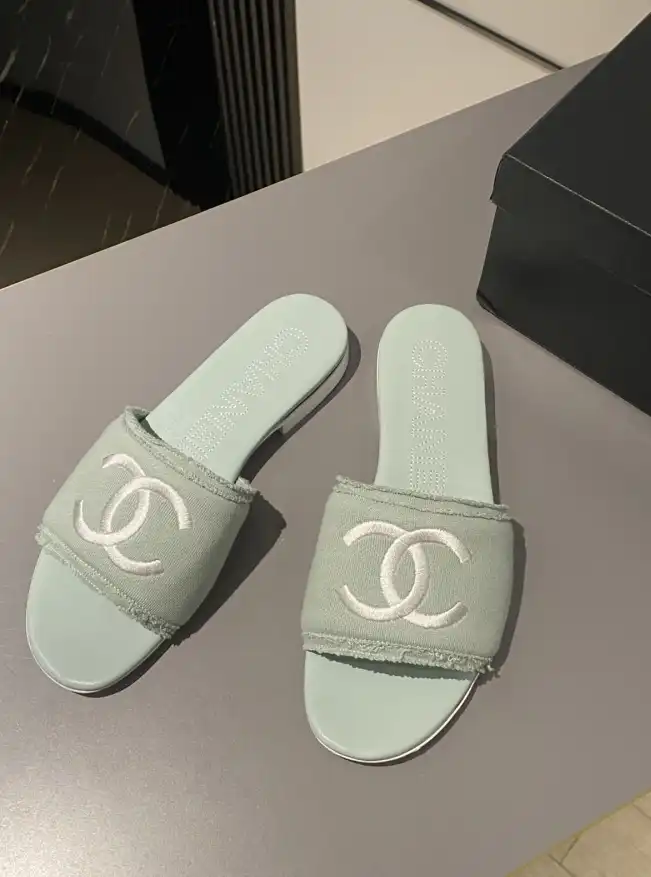 hype Chanel Slippers