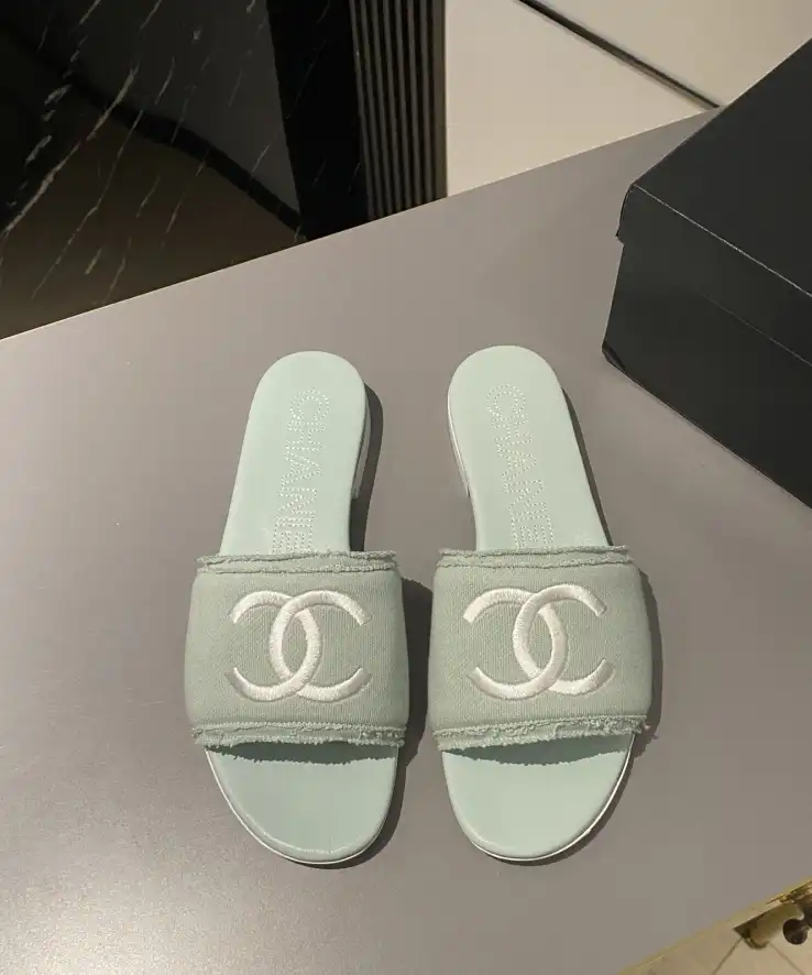 hype Chanel Slippers