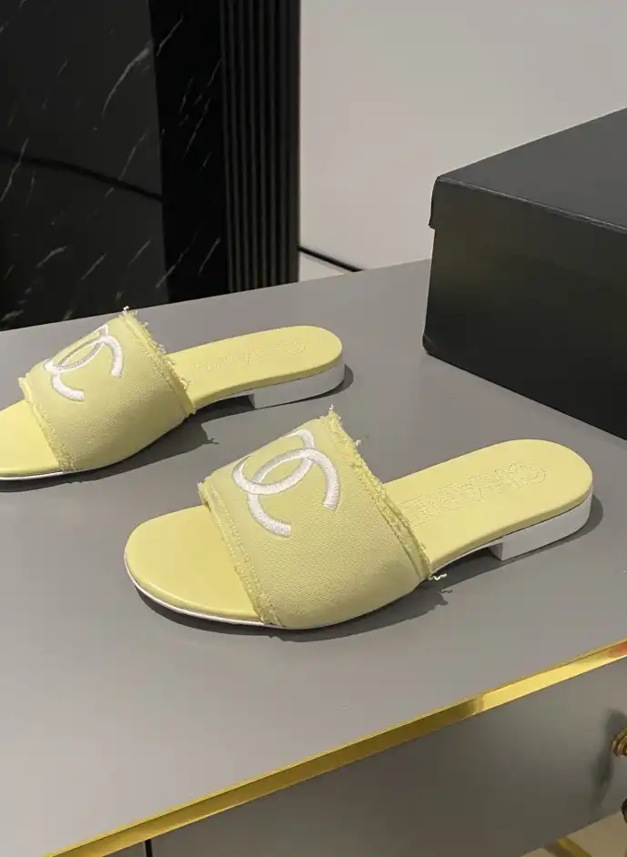 hype Chanel Slippers