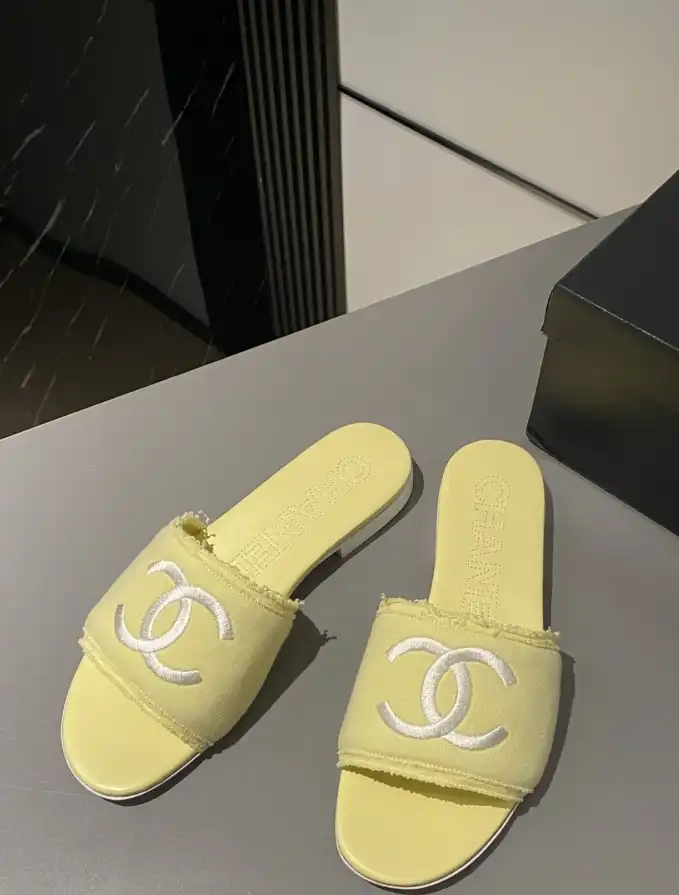 hype Chanel Slippers