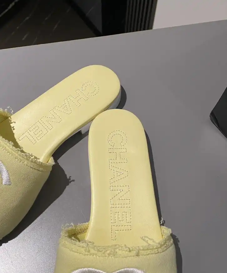 hype Chanel Slippers