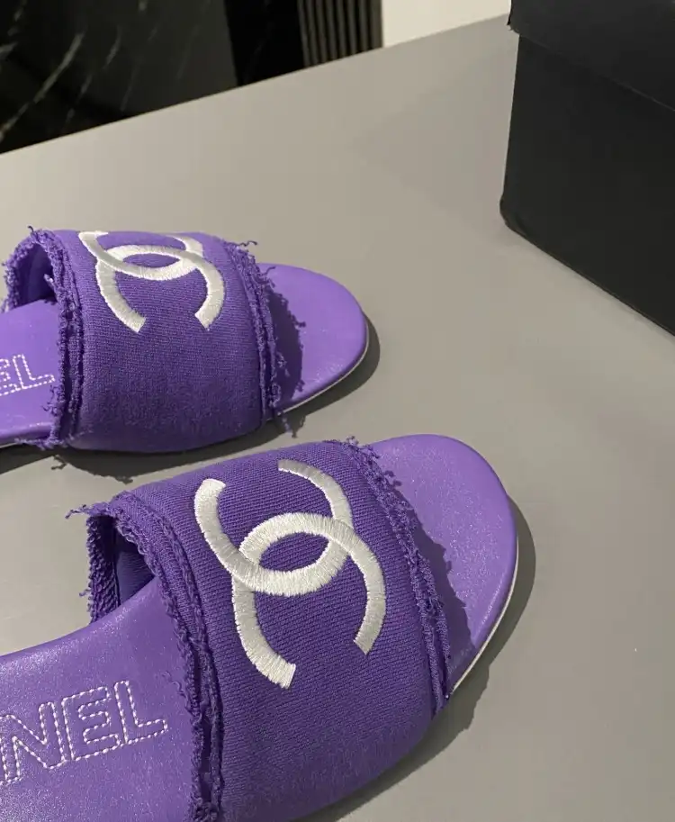 hype Chanel Slippers