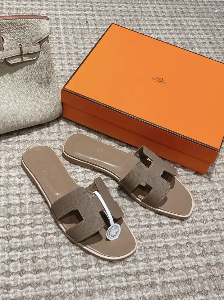 hype Hermes Slippers