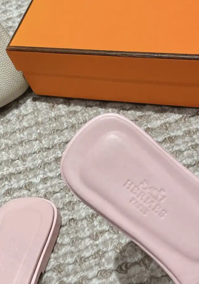 hype Hermes Slippers