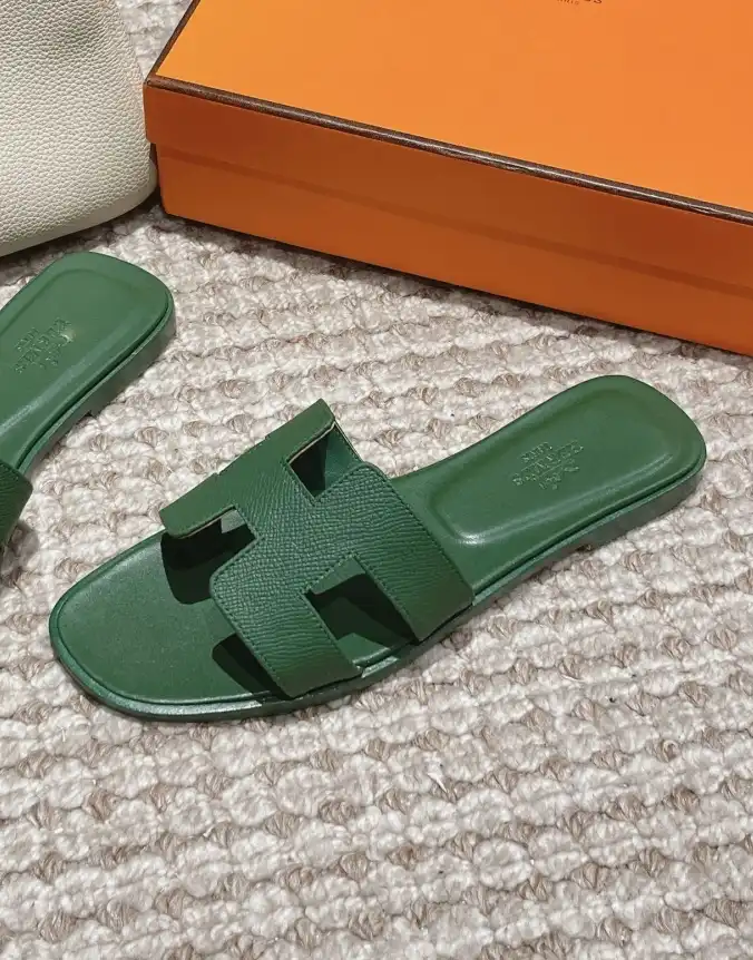 hype Hermes Slippers