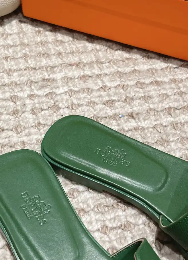 hype Hermes Slippers