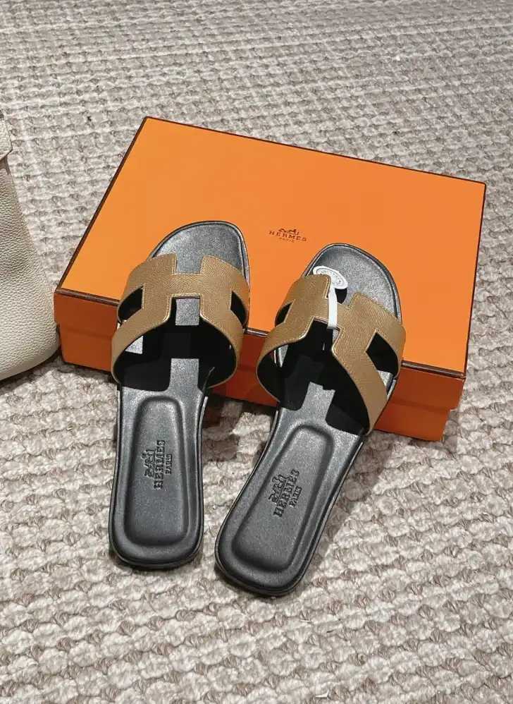 hype Hermes Slippers