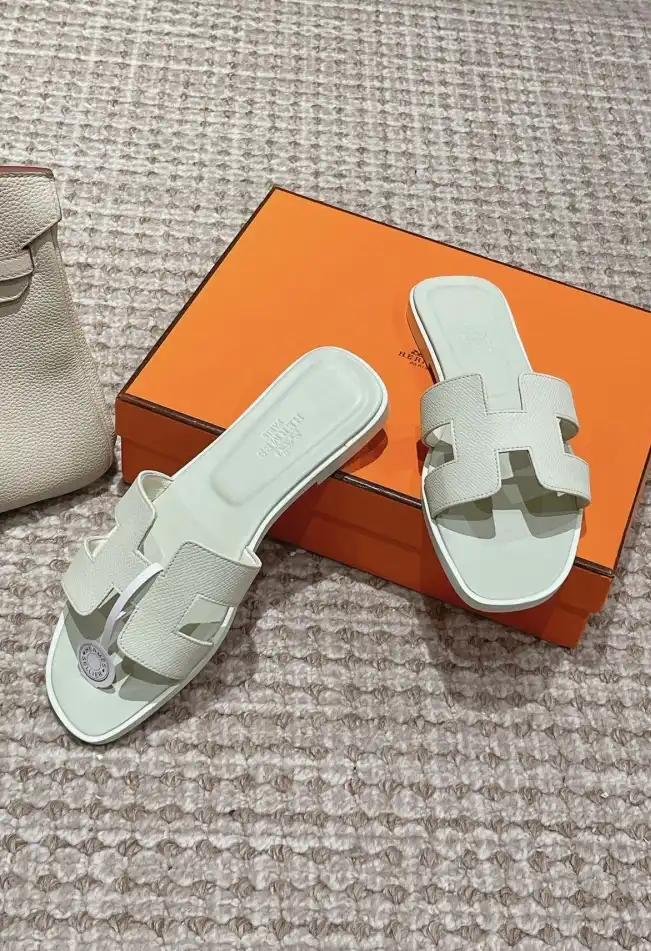 hype Hermes Slippers