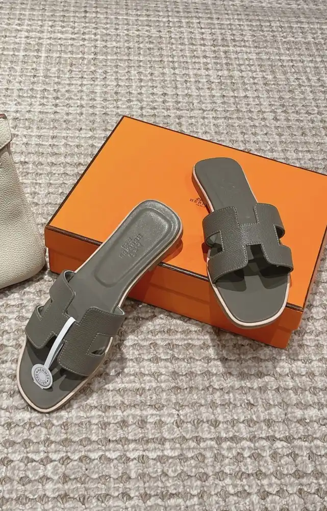 hype Hermes Slippers