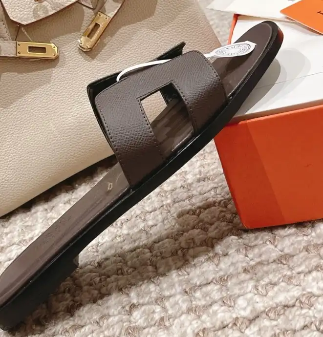 hype Hermes Slippers