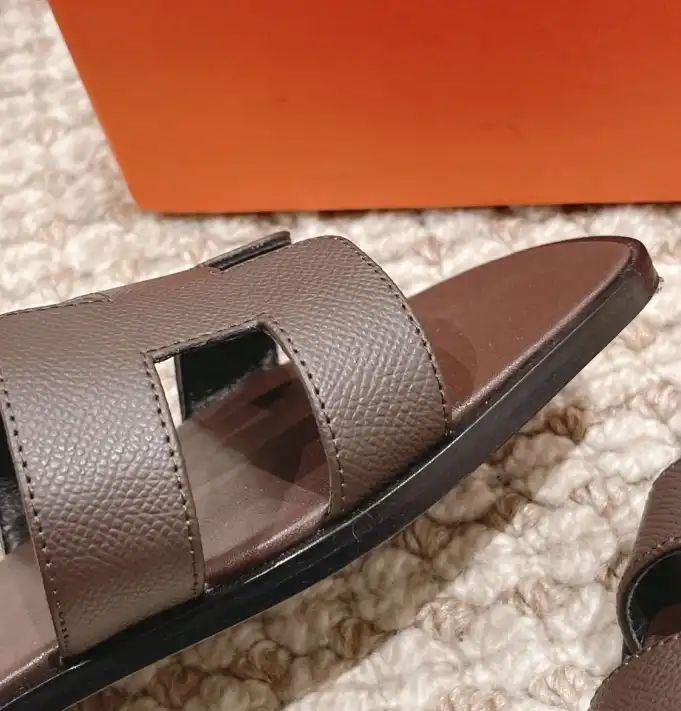 hype Hermes Slippers