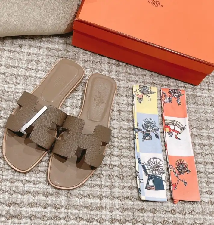 hype Hermes Slippers