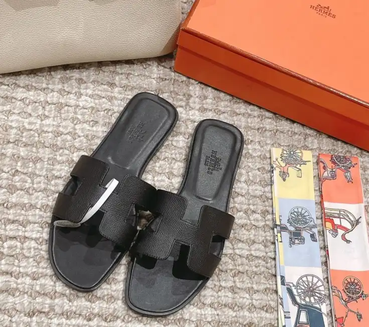 hype Hermes Slippers