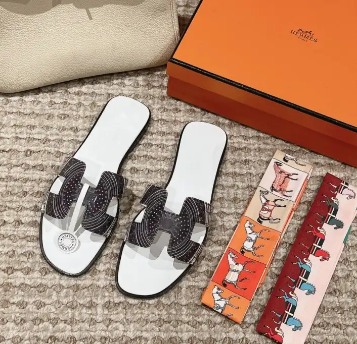 hype Hermes Slippers