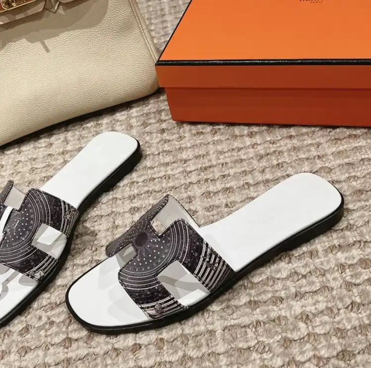 hype Hermes Slippers