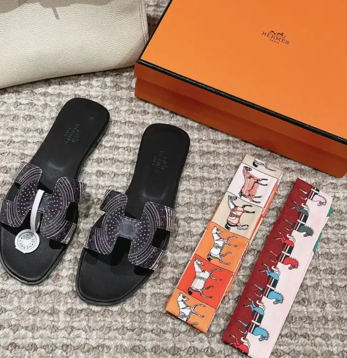 hype Hermes Sandals